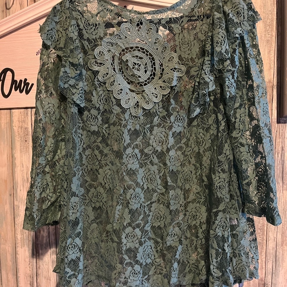 Umgee Large Green Lace Women Top - Picture 2 of 6